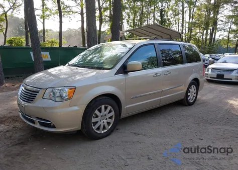 2016 Chrysler Town & Country Touring from USA, damaged, VIN 2C4RC1BG4GR254888